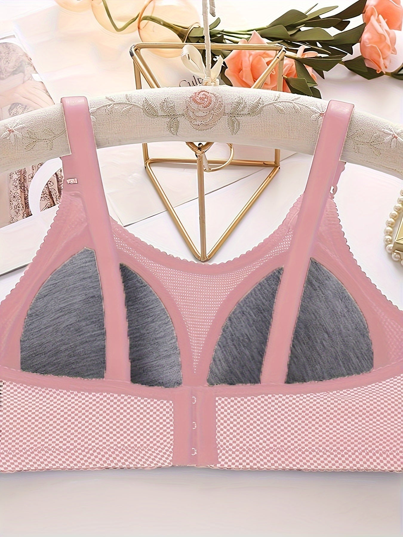 Women's Plaid Pattern Push-Up Bralette with Mesh Detailing - Anti-Sagging