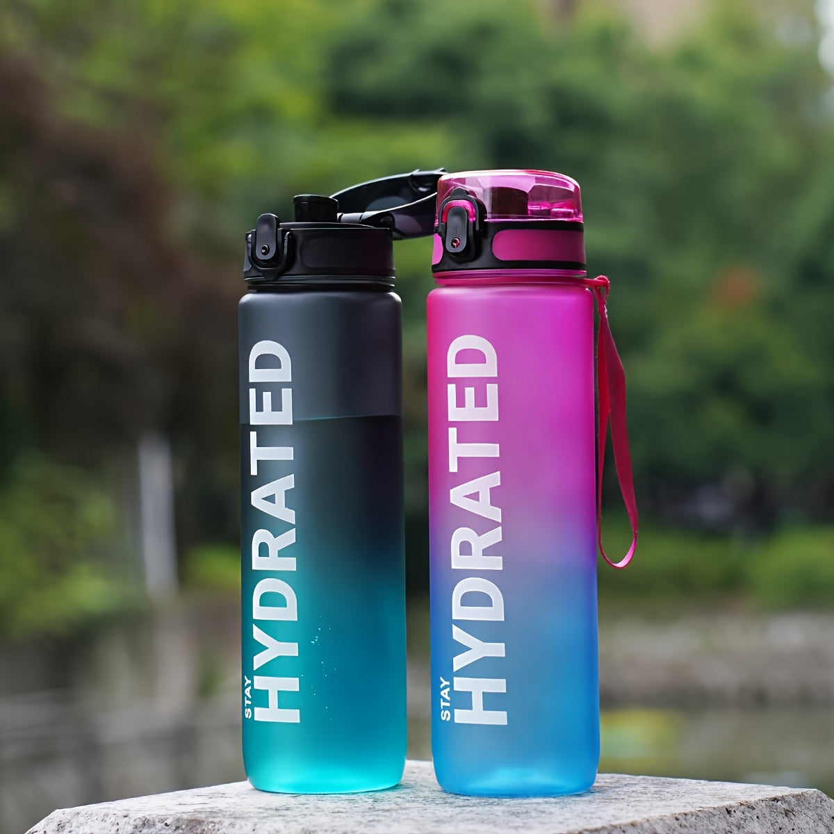 Sport-inspired water bottle with time markings