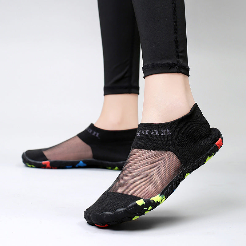 Solid Color Breathable Non-Slip Slip-On Outdoor Beach And Creek Sports Shoes