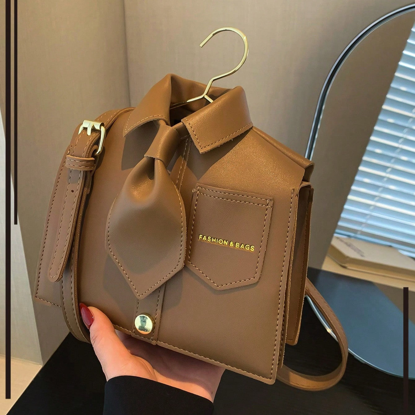 Women'S Collapsible Collar Design Crossbody Bag