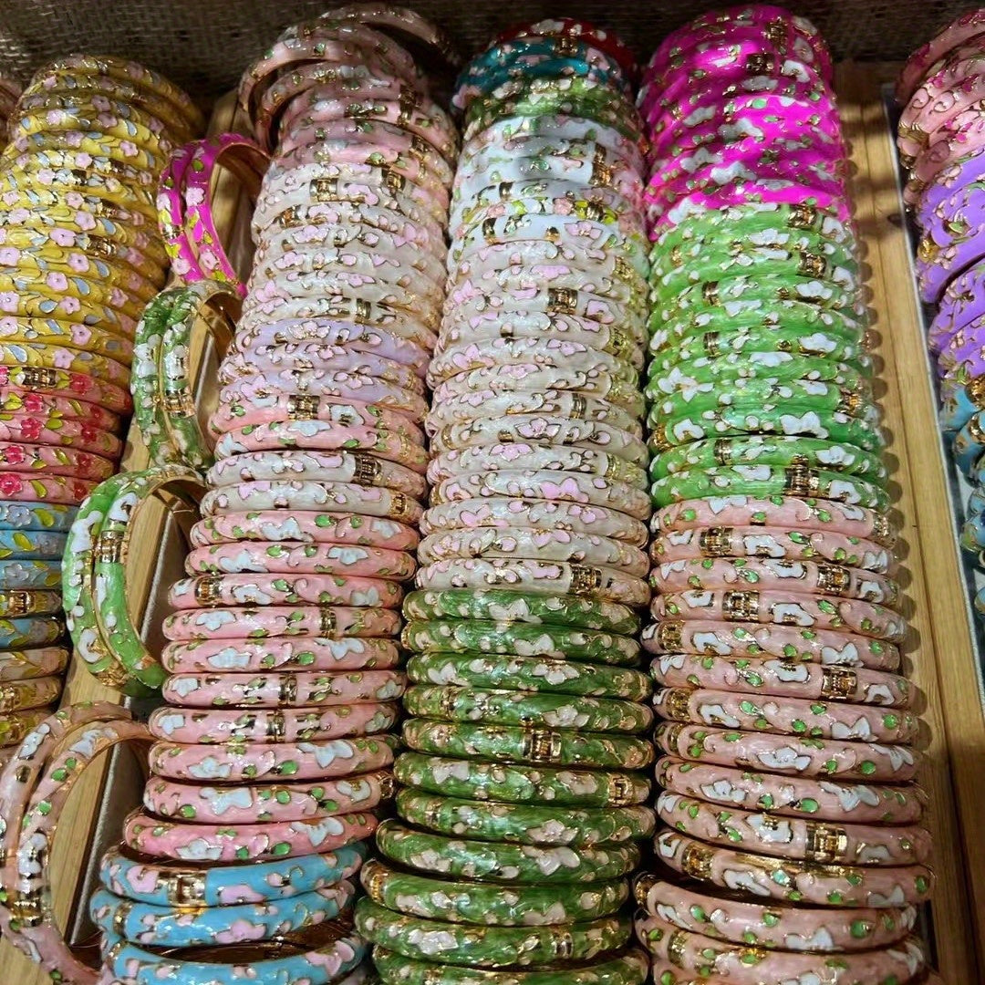 10pcs Random Color Enamel Bracelet Set